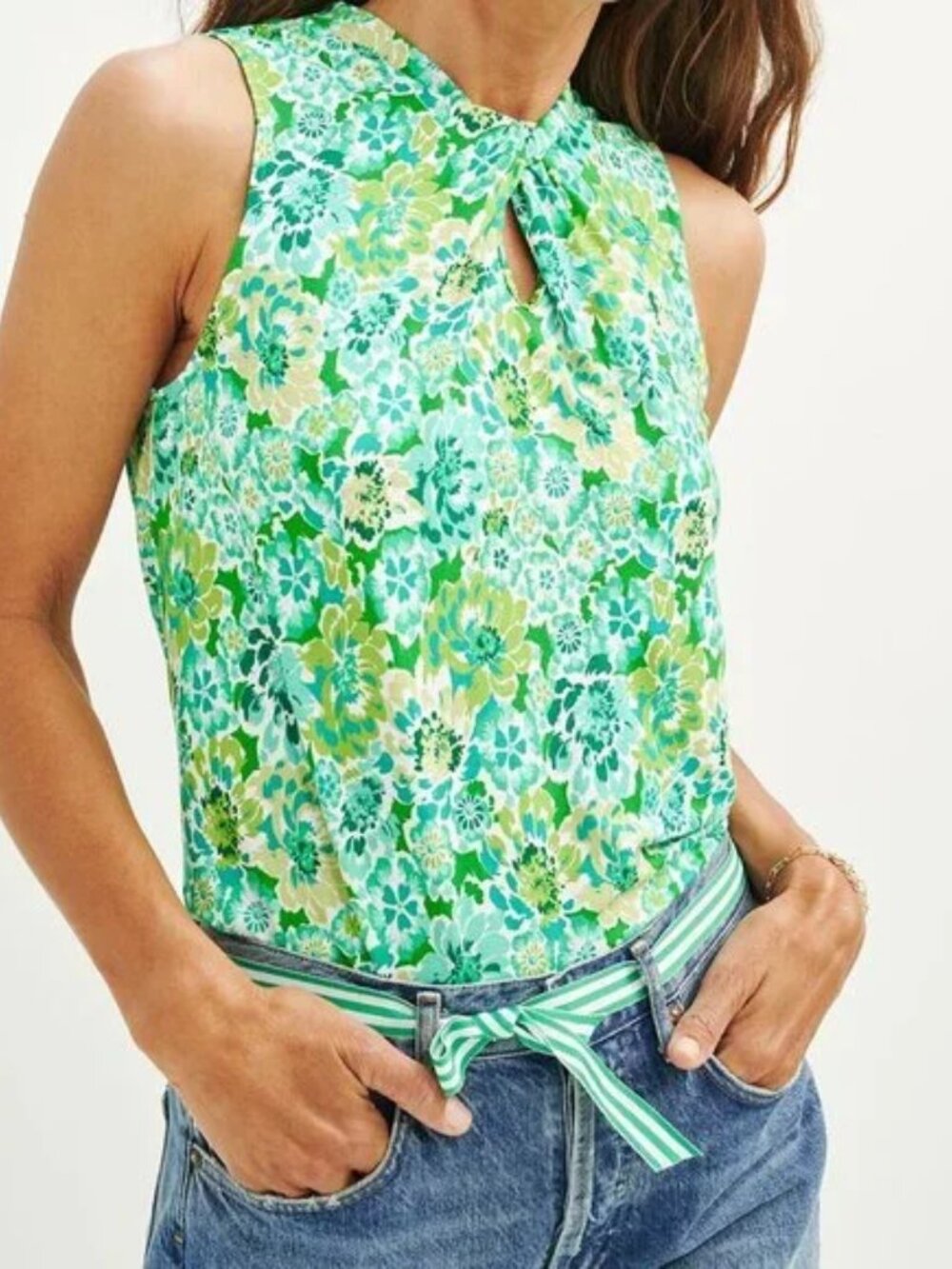 Never Worn Amour Vert Victoria Viscose Top in Naples Floral